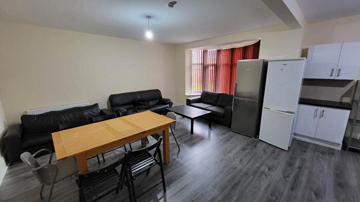 8 Bedroom Semi-Detached House To Rent In Egerton Road, Manchester, M14