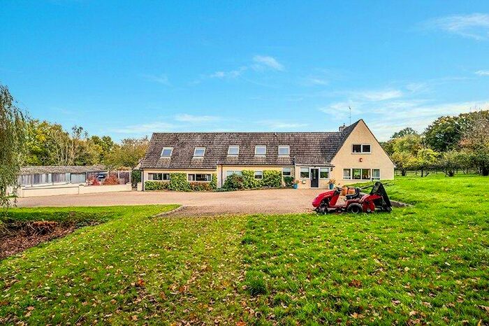 4 Bedroom Detached House For Sale In Red Lane, Oxted, RH8