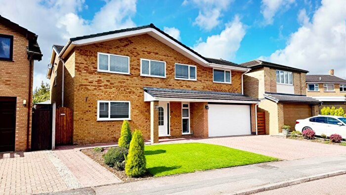 4 Bedroom Detached House For Sale In Ashleigh Close, Rugby, CV23