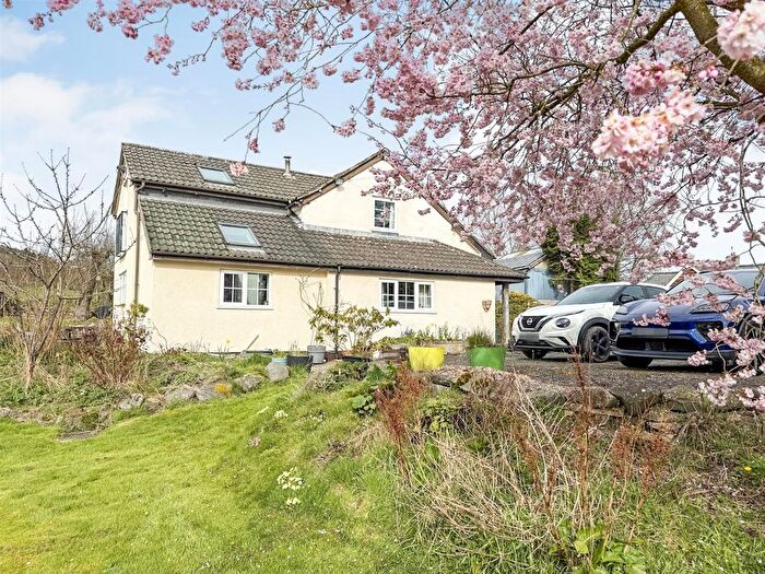 4 Bedroom Detached House For Sale In Llanfair Caereinion, Welshpool, SY21