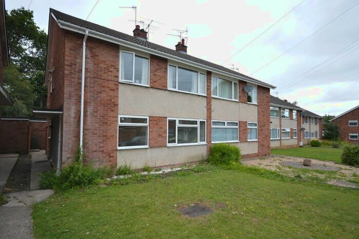 2 Bedroom Flat To Rent In Gainsborough Road, Keynsham, Bristol, BS31