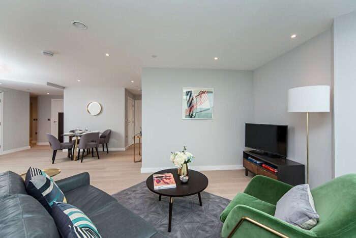 2 Bedroom Flat To Rent In Churchyard Row, London, SE11