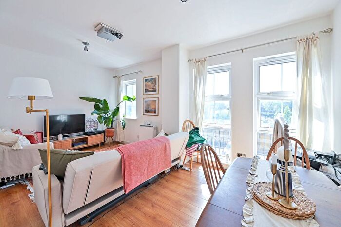 1 Bedroom Flat To Rent In Grange Road, Bermondsey, London, SE1