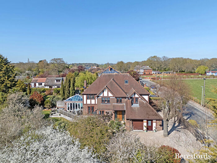 6 Bedroom Detached House For Sale In Church Road, Ramsden Bellhouse, CM11