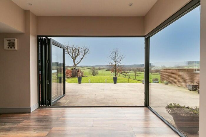 3 Bedroom End Of Terrace House For Sale In North Brewham, Somerset, BA10