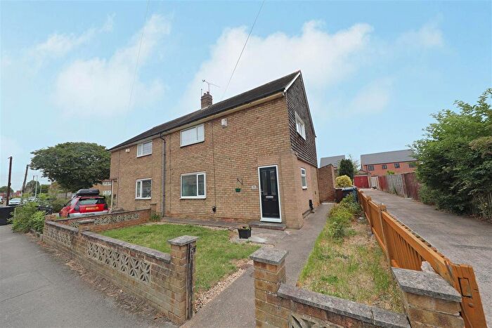 3 Bedroom Semi-Detached House For Sale In Dent Road, Hull, HU5