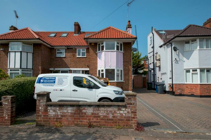 4 Bedroom Semi-Detached House To Rent In Devonshire Road, Mill Hill, NW7