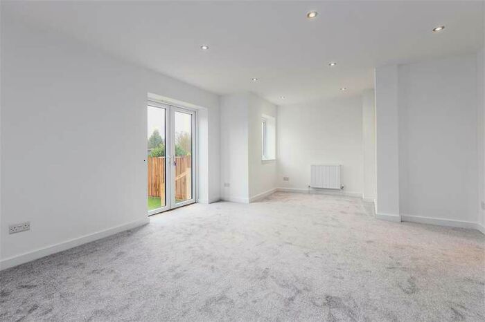 1 Bedroom Apartment To Rent In 185 Park Avenue, Bushey, WD23