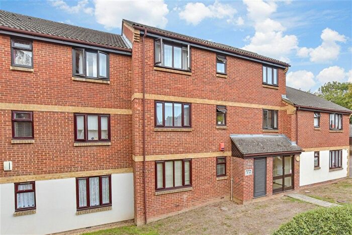 1 Bedroom Flat For Sale In Kirk Rise, Sutton, Surrey, SM1