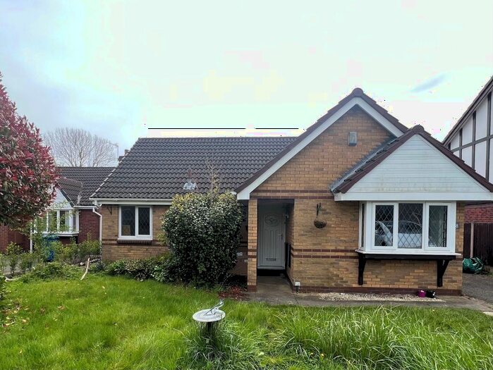 3 Bedroom Bungalow To Rent In Sandicroft Close, Birchwood, WA3