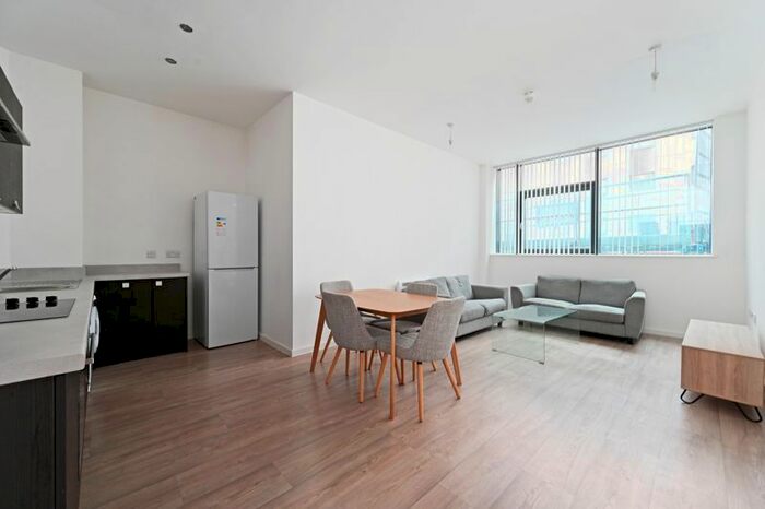 2 Bedroom Flat To Rent In Apt The Gateway, Sheffield, S2