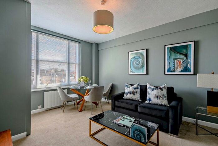 1 Bedroom Flat To Rent In Hill Street, Mayfair, London, W1J