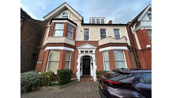 1 Bedroom Flat For Sale In Flat, Woodville Gardens, Ealing, London, W5