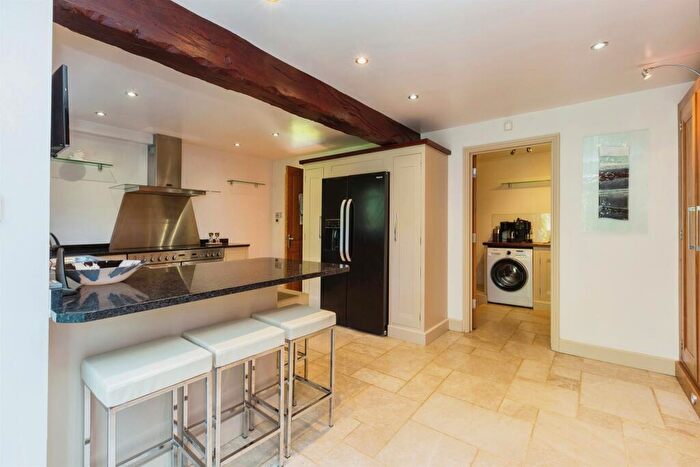 4 Bedroom Detached House For Sale In Manor Gardens, Grendon Underwood, Aylesbury, HP18