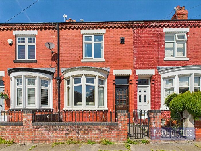 3 Bedroom Terraced House For Sale In Bromley Avenue, Flixton, Trafford, M41