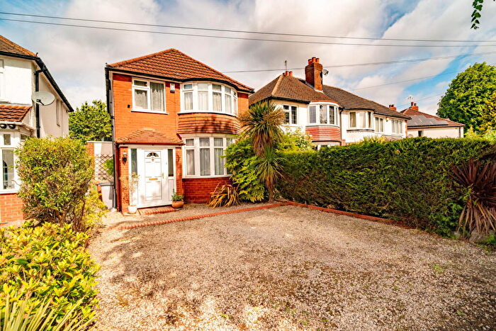 3 Bedroom Detached House For Sale In Stroud Road, Shirley, Solihull, B90
