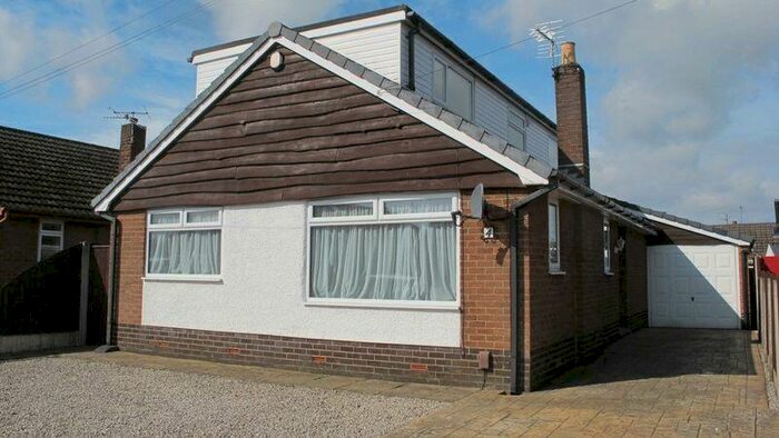 4 Bedroom Detached Bungalow To Rent In Delany Drive, Freckleton, Preston, PR4