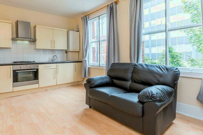 2 Bedroom Flat To Rent In Holloway Road, Holloway, N19