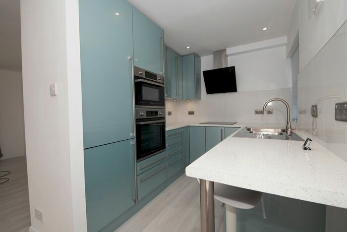 1 Bedroom Flat To Rent In The Mount, Guildford, GU2