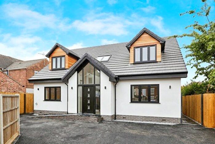 4 Bedroom Detached House To Rent In College Street, Nottingham, NG10