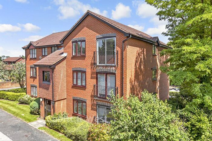 2 Bedroom Apartment For Sale In Basing Road, Banstead, Surrey, SM7