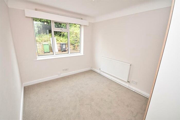 2 Bedroom Apartment To Rent In Castle Mount, Heswall, CH60