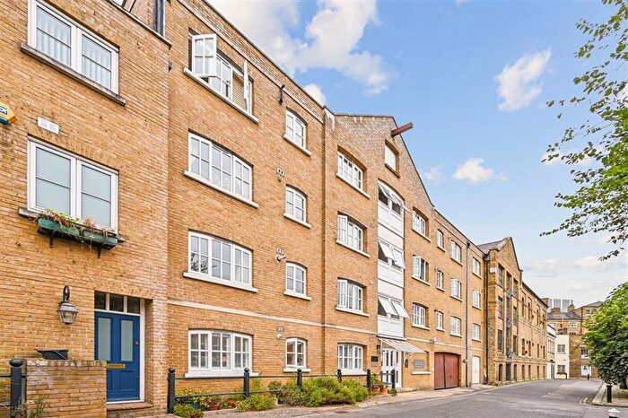 1 Bedroom Flat To Rent In Theed Street, Waterloo, SE1
