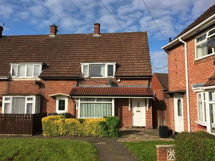 3 Bedroom Semi-Detached House To Rent In Cowdray Road, South Hylton, Sunderland., SR5