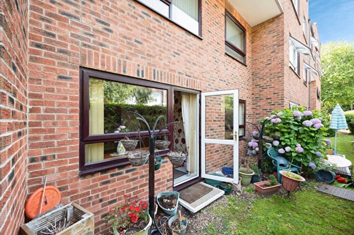 1 Bedroom Apartment For Sale In Homegrove House, Southsea, PO5