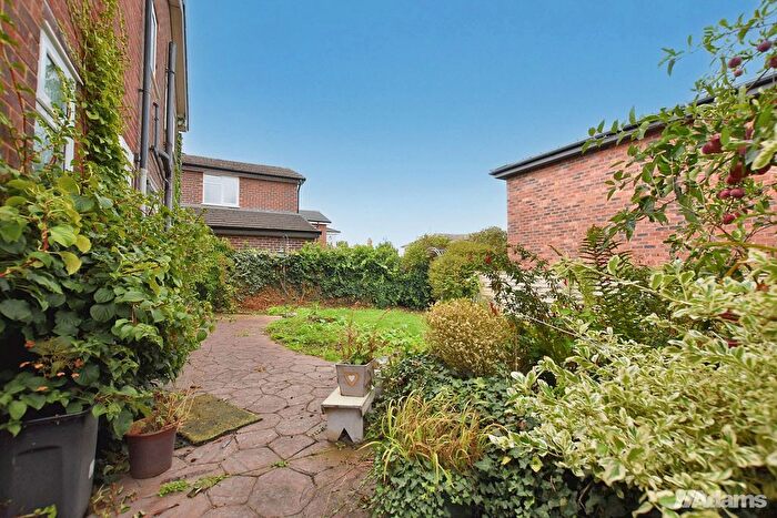 4 Bedroom Detached House For Sale In Warren Road, Appleton, WA4