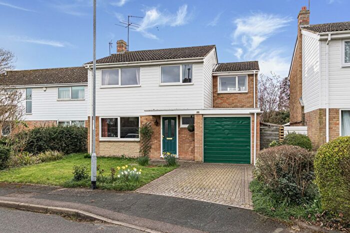 4 Bedroom Detached House For Sale In The Paddock, Harston, CB22