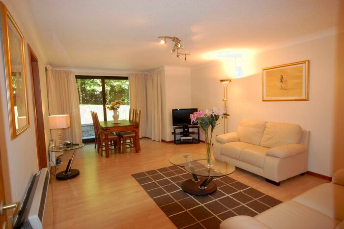 2 Bedroom Flat To Rent In Craigieburn Park, West End, Aberdeen, AB15