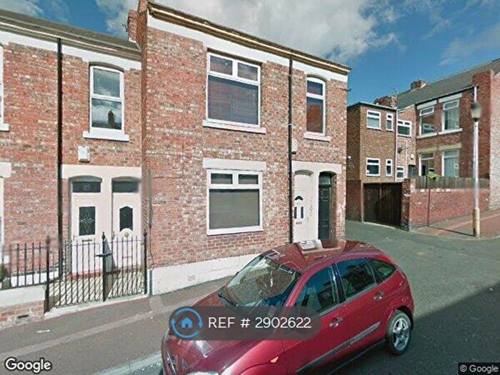 3 Bedroom Maisonette To Rent In Hyde Park St, Gateshead, NE8