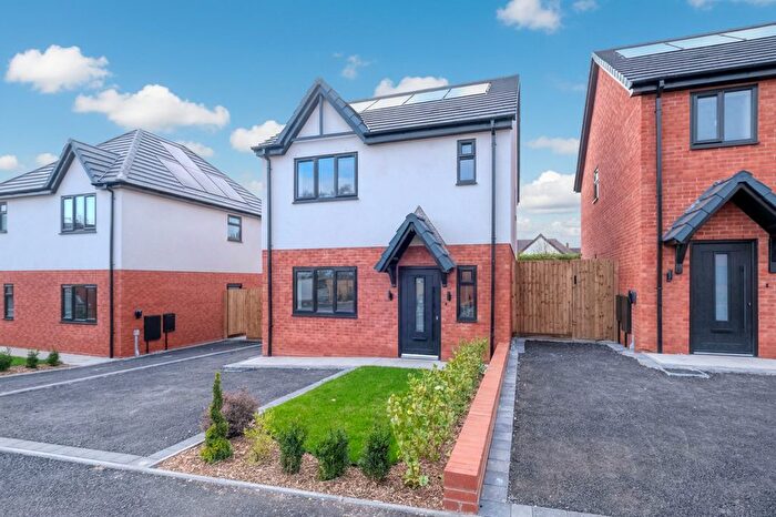 3 Bedroom Detached House For Sale In Ailstone Mews, Lickey End, B60