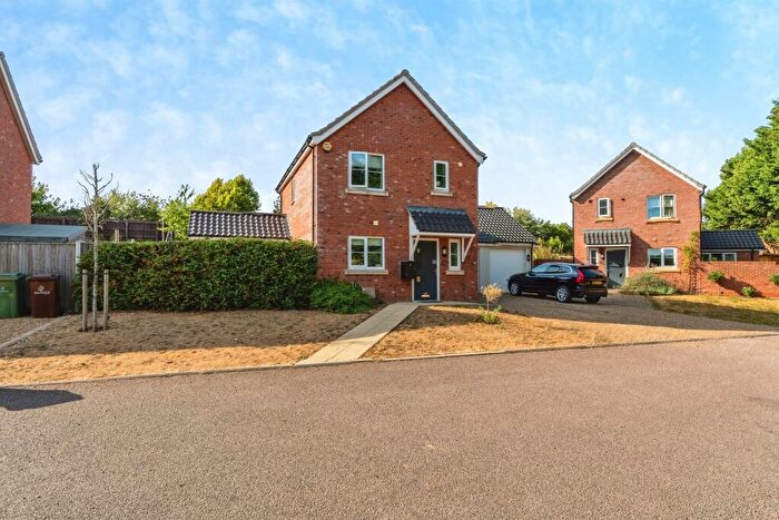 3 Bedroom Detached House For Sale In Treasure Grove, Necton, Swaffham, PE37