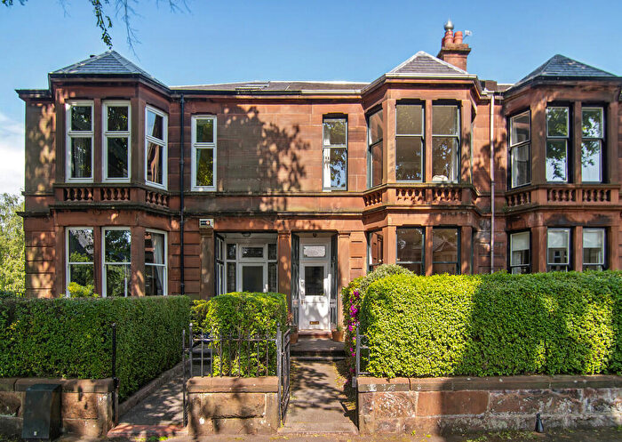 4 Bedroom Terraced House To Rent In Rowallan Gardens, Broomhill, G11