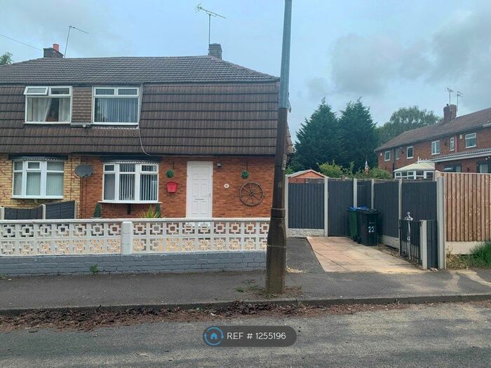 3 Bedroom Semi-Detached House To Rent In Ladbury Grove, Walsall WS5