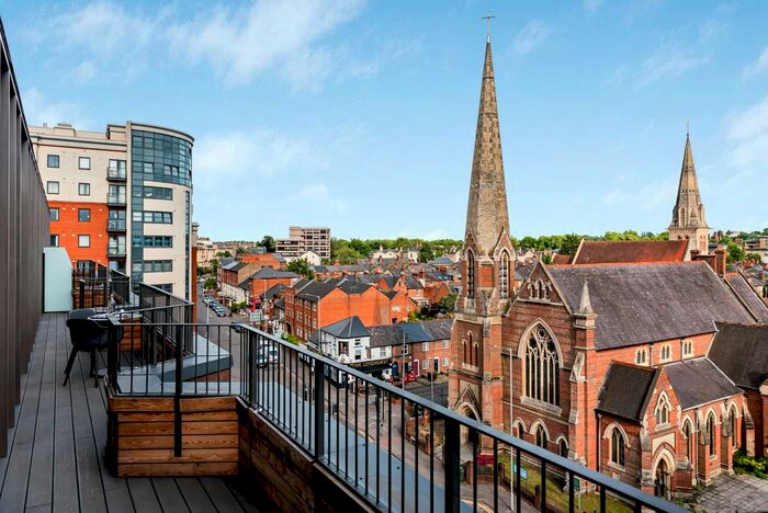 2 Bedroom Flat To Rent In - Queen's Road, Reading, RG1