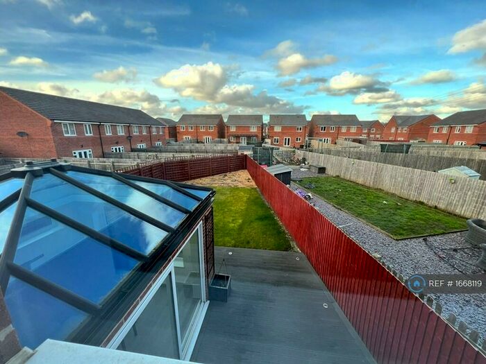 4 Bedroom Detached House To Rent In Cotton Meadows, Bolton, BL1