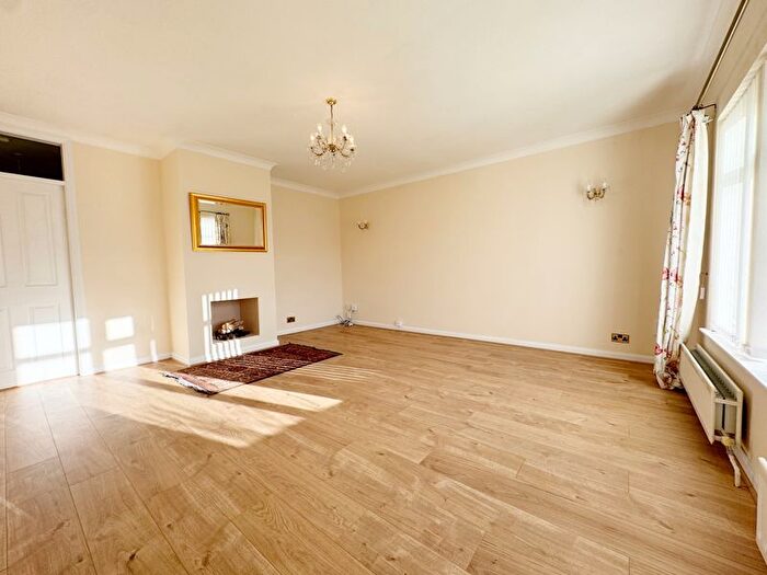 2 Bedroom Detached Bungalow For Sale In Elms View, Great Gonerby, Grantham, NG31