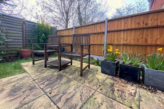 2 Bedroom Maisonette To Rent In Mallard Drive, Cippenham, Slough SL1