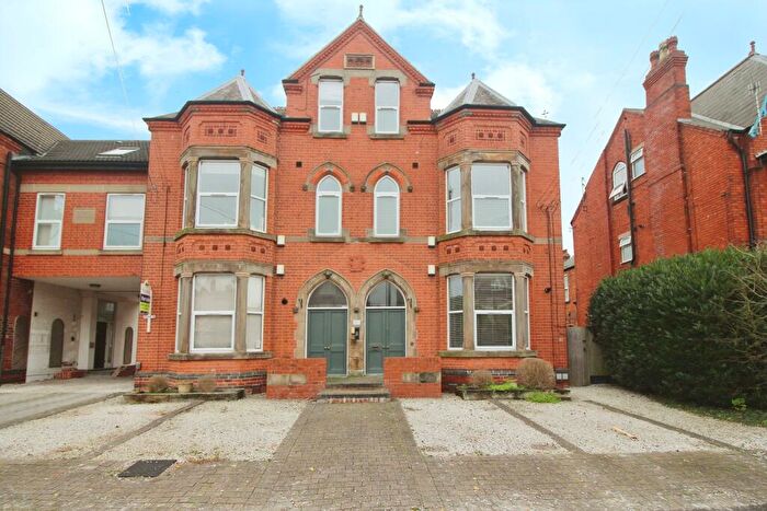 2 Bedroom Flat To Rent In Musters Road, West Bridgford, NG2