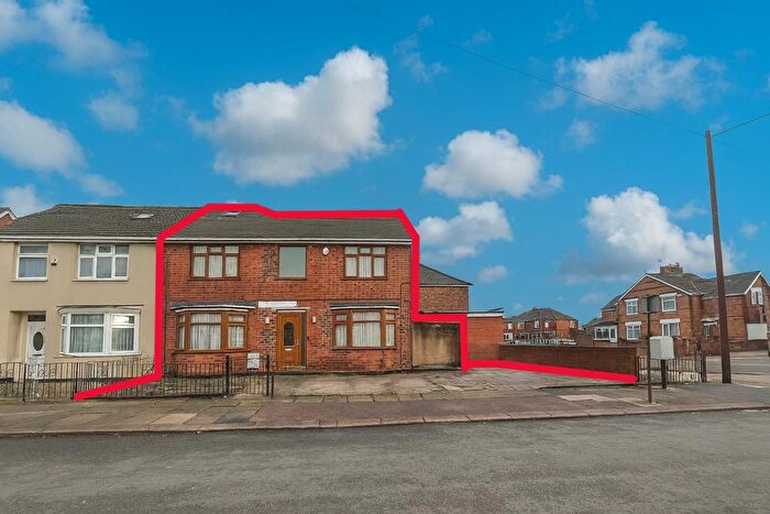 3 Bedroom Semi Detached House For Sale In Beatty Road, North Evington, Leicester, LE5