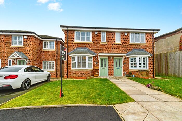 2 Bedroom Semi Detached House For Sale In Perseverance Close, Westhoughton, Bolton, Greater Manchester, BL5