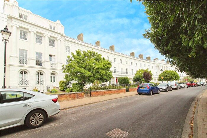 2 Bedroom Duplex For Sale In Crescent Road, Gosport, Hampshire, PO12