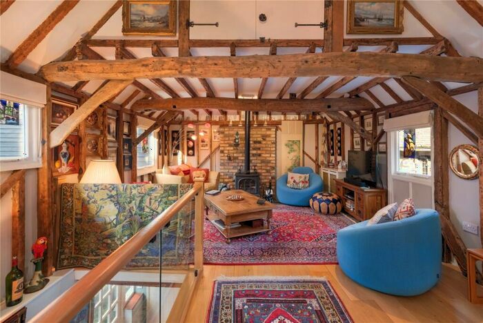 3 Bedroom Barn Conversion For Sale In All Saints Lane, Canterbury, Kent, CT1