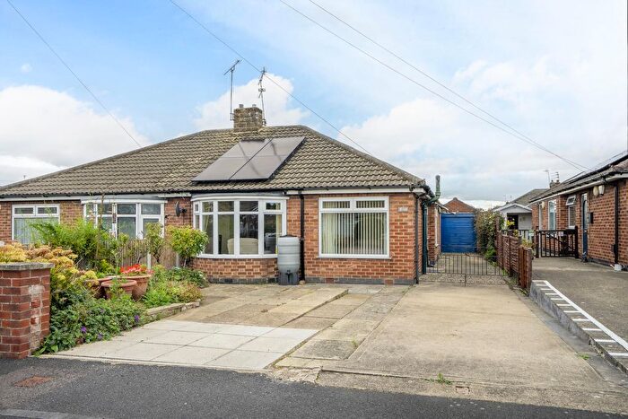 2 Bedroom Bungalow For Sale In Beech Glade, York, YO31
