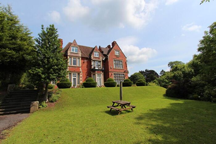 2 Bedroom Flat To Rent In The Crescent, Alexandra Park, Nottingham, NG3