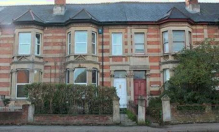 2 Bedroom Flat To Rent In Priorswood Road, Taunton, TA2