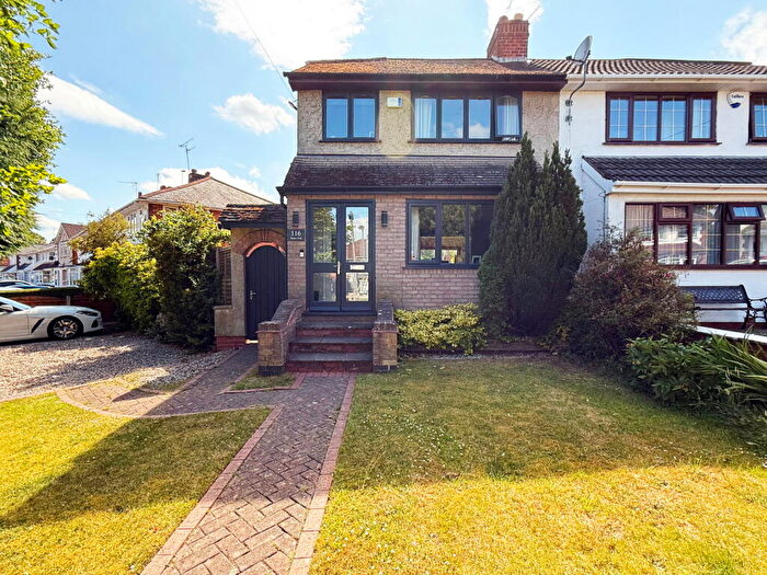 3 Bedroom Semi Detached House For Sale In Henlow Road, Birmingham, B14